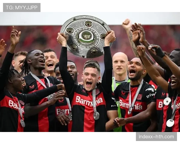 德甲新赛季多队阵容更新,冠军争夺战格局引关注 德甲新赛季多队阵容更新,冠军争夺战格局引关注