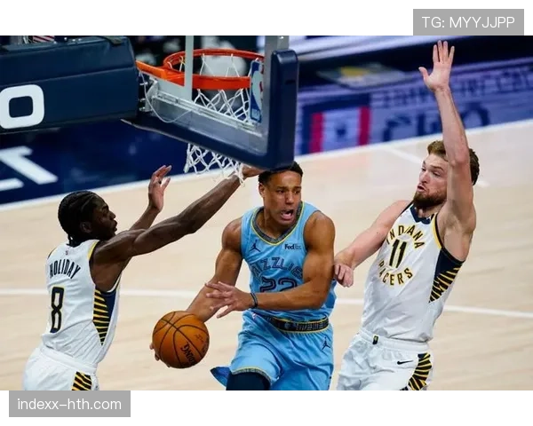 德斯蒙德·班恩无球跑位显著提升三分命中率难题缓解