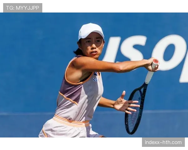 张帅训练完直接去奢侈品店刷卡，这姐的日常比偶像剧还敢拍