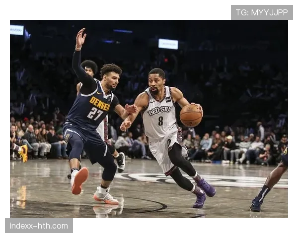 诺维茨基挡拆中投效率高于丁威迪，持续拉开球队得分空间